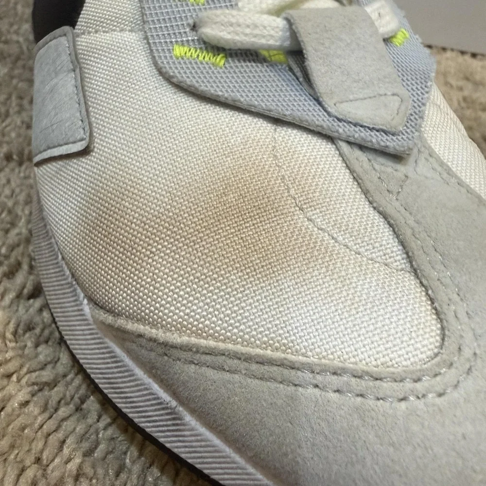 Nike Air Max Shoes Mens Size 11 White Running Sneakers DZ4399-100 Athletic